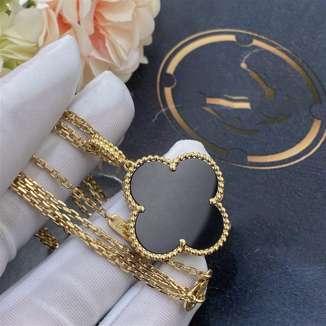 Aura CLOVER 25MM GOLD ONYX BIG CLOVER NECKLACE