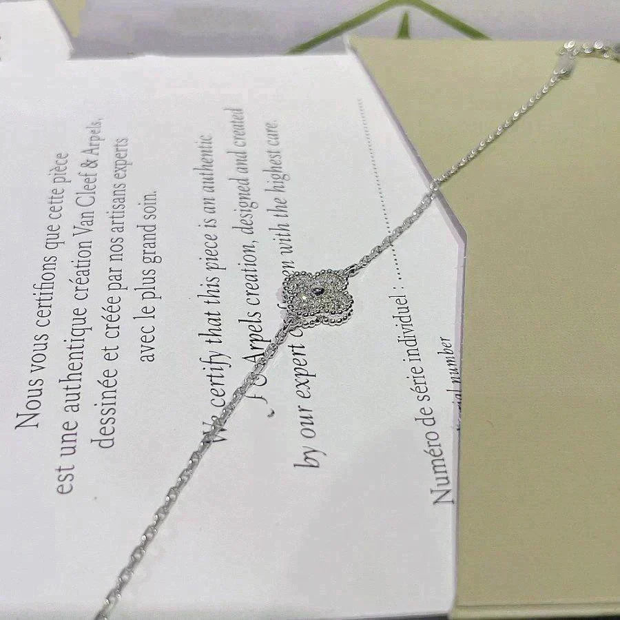 [⭐Aura ]CLOVER  SINGLE FLOWER BRACELET SILVER
