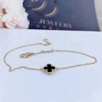 Aura CLOVER ONYX SINGLE FLOWER BRACELET