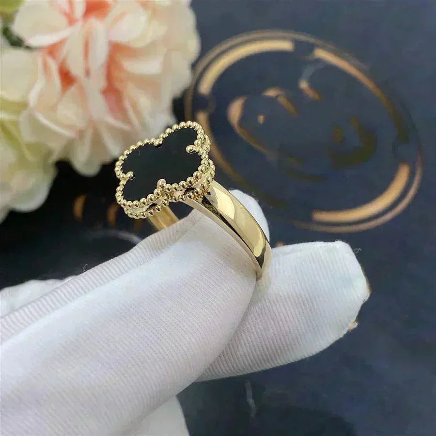 Aura CLOVER ONYX RING