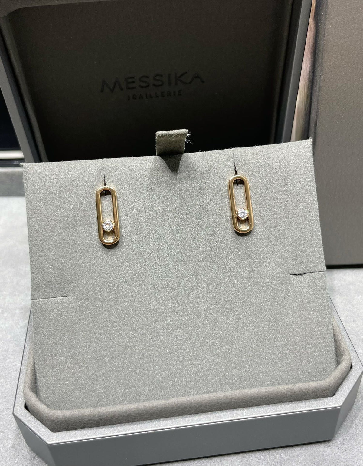 [⭐Aura ]MOVE UNO SMALL 1 DIAMOND EARRINGS