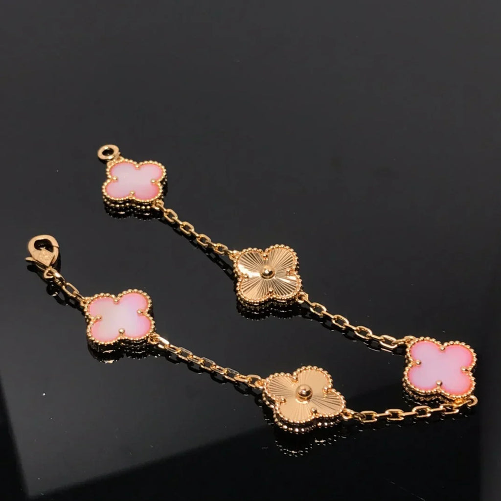 [Aura ]New  CLOVER 5 MOTIFS  PINK MOP BRACELET COLLECTION