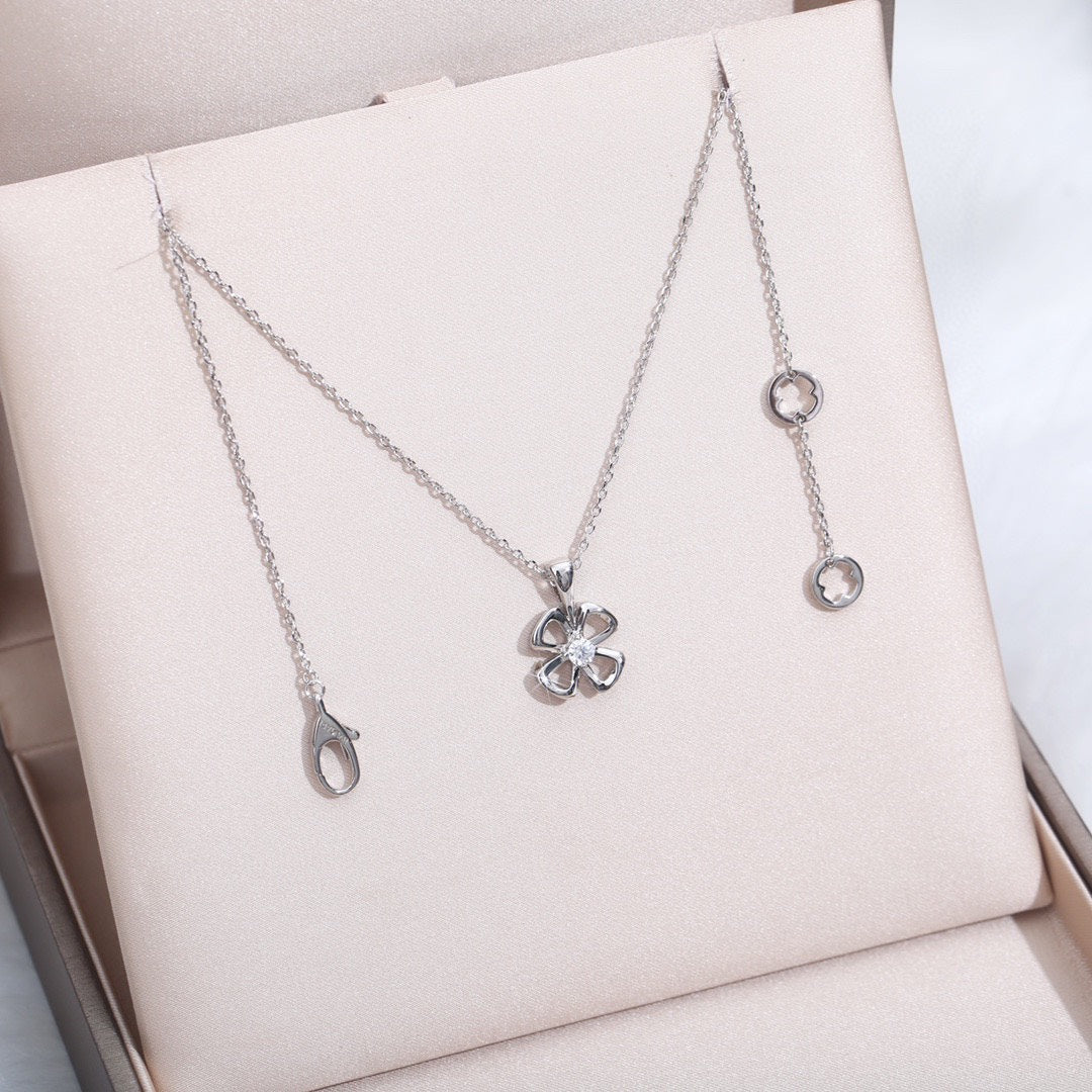 [⭐Veya]FIOREVER HALSKETTE MIT DIAMANT-MITTELSTEIN