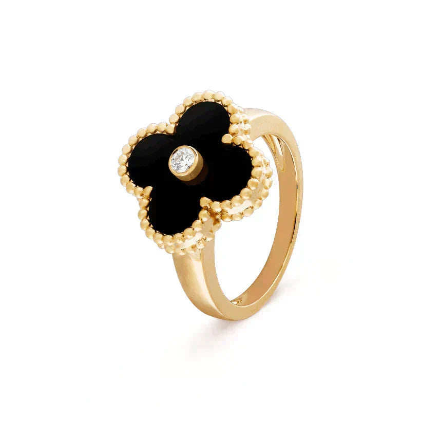 Aura CLOVER ONYX RING GOLD DIAMOND