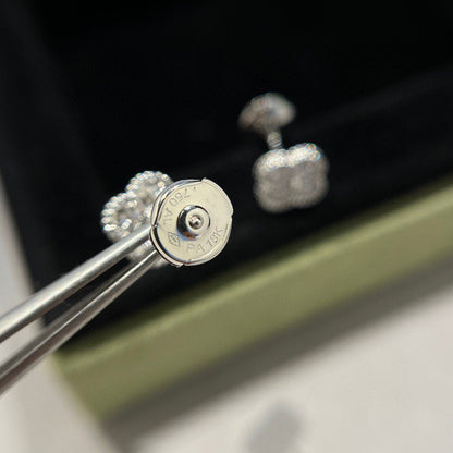 [⭐Aura ]CLOVER MINI DIAMOND STUD EARRINGS