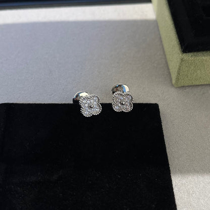 [⭐Aura ]CLOVER MINI DIAMOND STUD EARRINGS